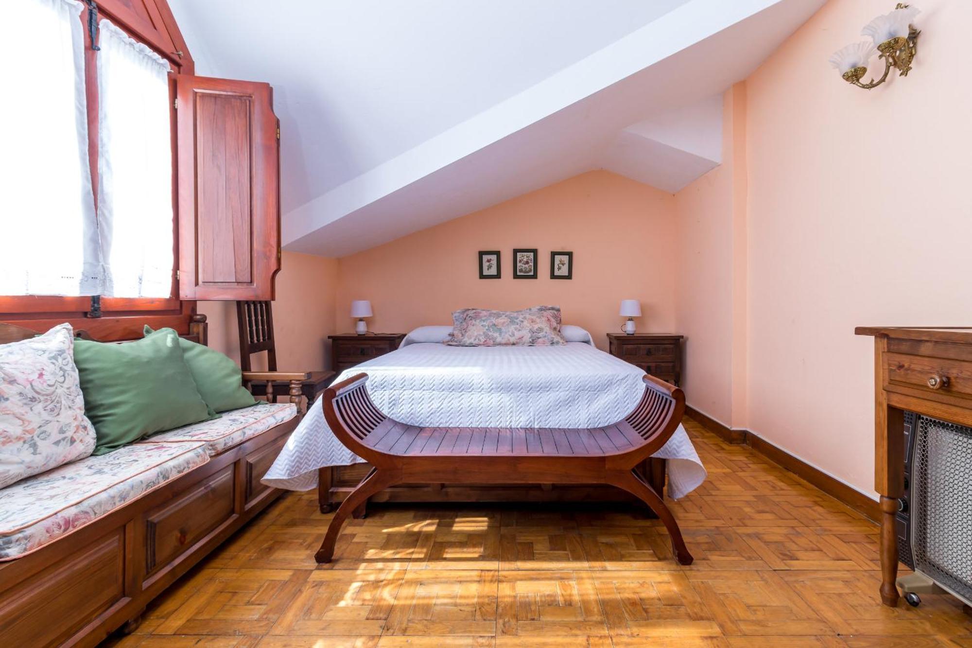 Casa Con Jardin Privado Orena Bagian luar foto
